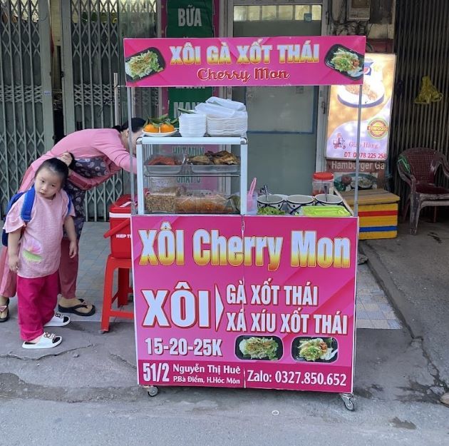 Xôi Gà Xốt Thái Cherry Mon - Biểu tượng ẩm thực đường phố Hóc Môn