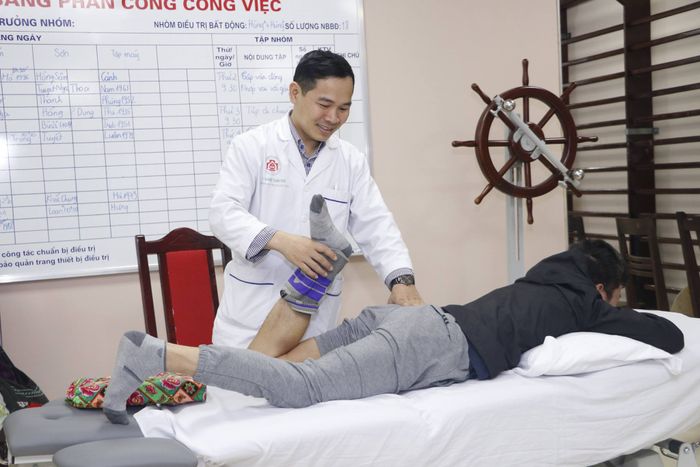Hình ảnh hệ thống máy móc hiện đại tại Trung tâm Phục hồi chức năng Bệnh viện TWQĐ 108