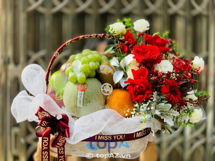 Giỏ hoa quả Đà Lạt - Tinh hoa quà tặng từ đất trời