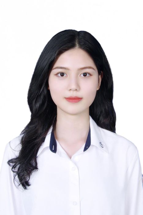 Góc hình ảnh: Không gian chụp ảnh thẻ chuyên nghiệp tại Tiệm Đức Nhã với ánh sáng chuẩn phòng studio