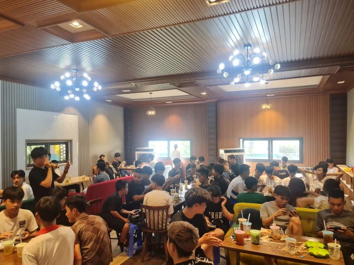 Không gian ấm cúng và món ngon đặc biệt tại GM Tea (Ảnh 2)