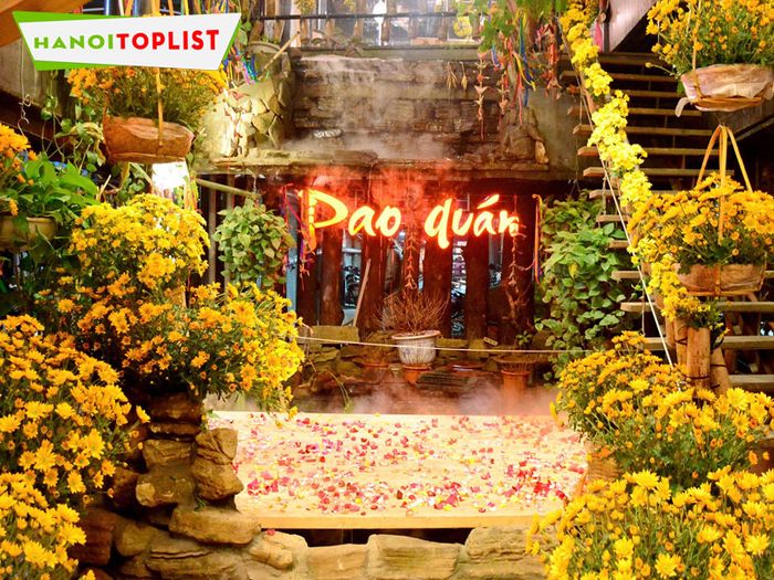 pao-quan-diem-den-lau-ca-lang-tay-bac-giua-long-ha-noi-Mytour