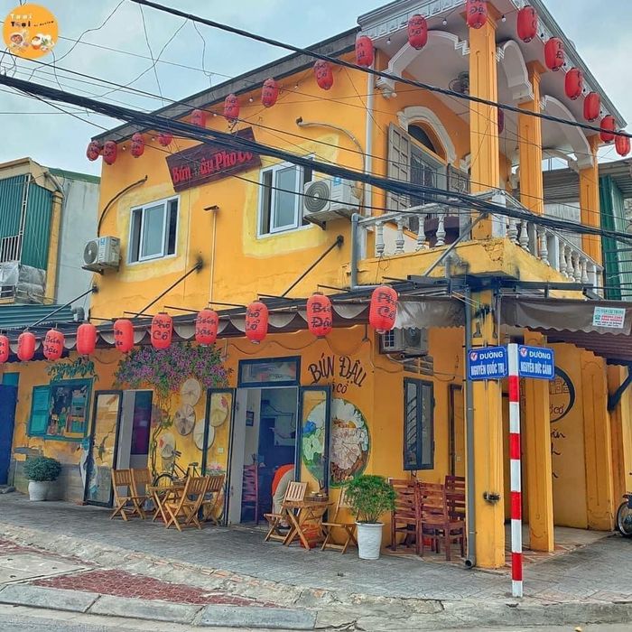 Góc ẩm thực đầy hoài niệm tại Bún Đậu Phố Cổ