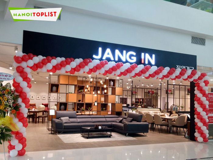 he-thong-showroom-cua-noi-that-jang-in-Tripi