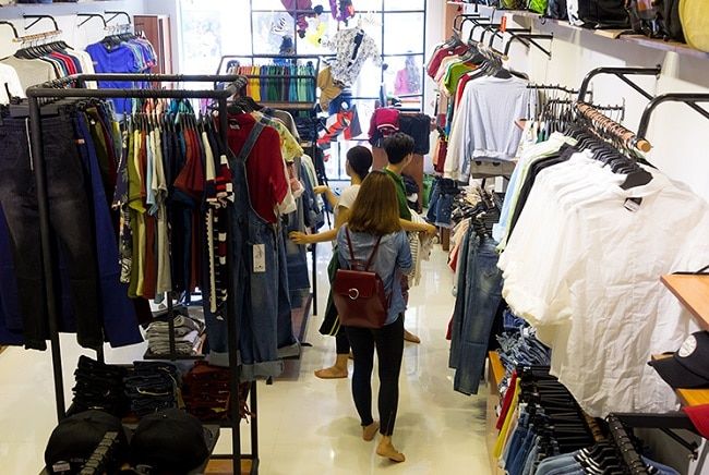 Yame Shop là một trong những cửa hàng thời trang nổi tiếng hàng đầu trên đường Quang Trung, Gò Vấp, TP. HCM.