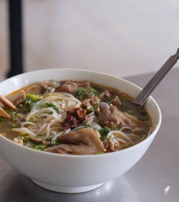Hình ảnh 1 - Bún bò Thành Nội: Tô bún thơm ngon đậm đà