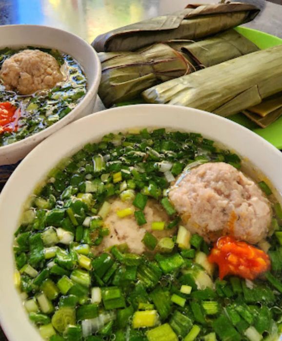 Hình ảnh bánh căn Cây Bơ vàng ươm hấp dẫn
