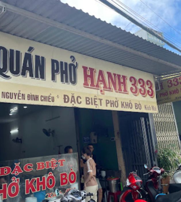 Không gian ấm cúng và món ngon tại Phở Hạnh 333
