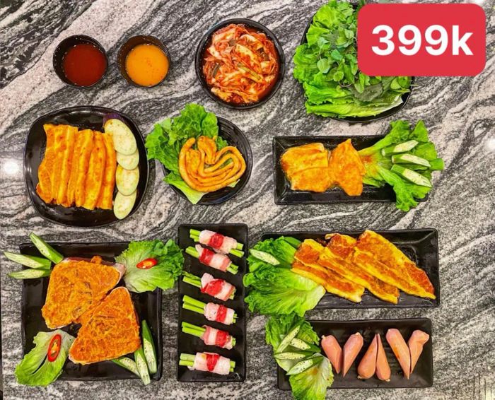 Không gian ấm cúng với view hồ lãng mạn tại HeYo Thanh Hóa