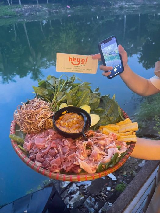 Không gian sang trọng với view hồ tuyệt đẹp tại HeYo Thanh Hóa