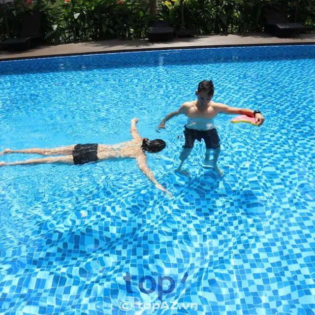 Trung tâm dạy bơi QK7 - Địa chỉ học bơi uy tín hàng đầu Quận 7