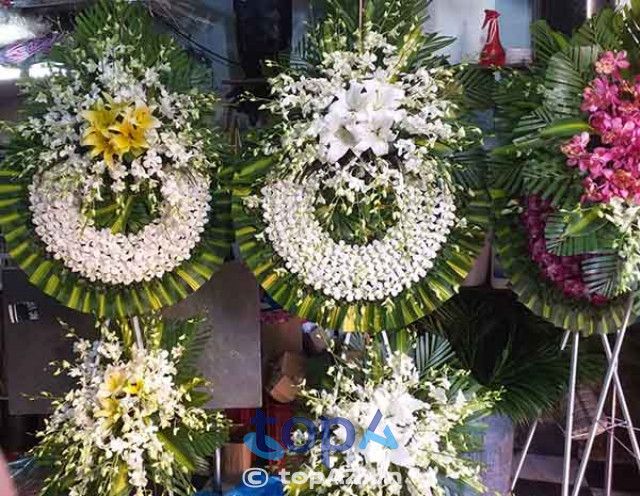 Hoa Nắng Flowers & Gifts - Điểm hẹn của những vòng hoa tang lễ ý nghĩa tại Bến Cát