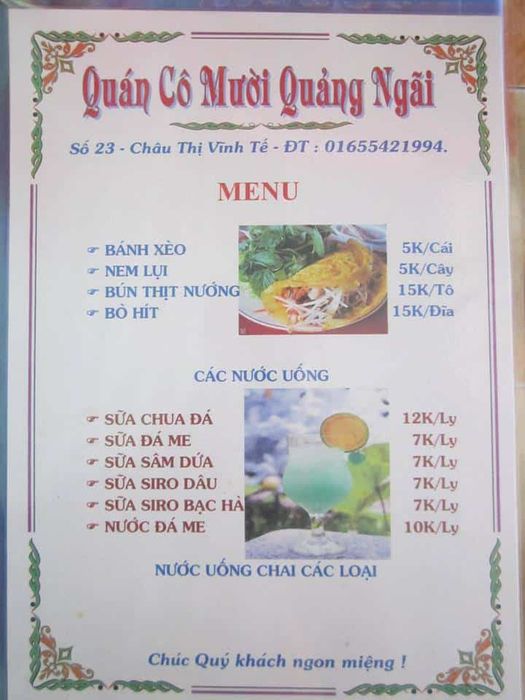 Không gian ấm cúng và món nem lụi đặc trưng tại quán Cô Mười