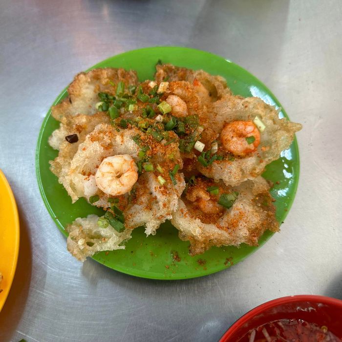 Hình ảnh bánh khọt Miền Đông Ck vàng ruộm hấp dẫn