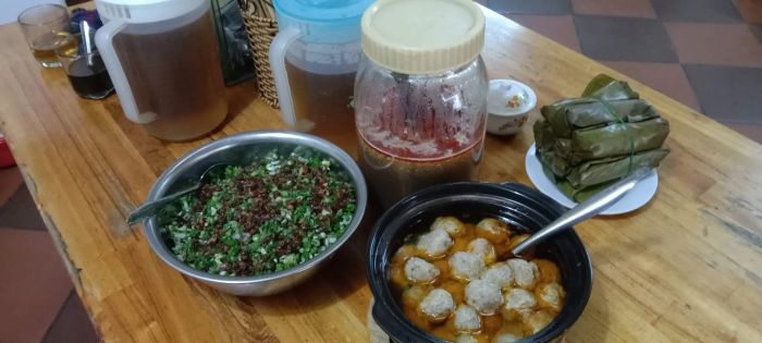Không gian ấm cúng tại Bánh căn Lệ