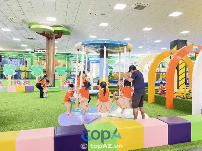 Hùng Hoàng - Thế giới giải trí đẳng cấp