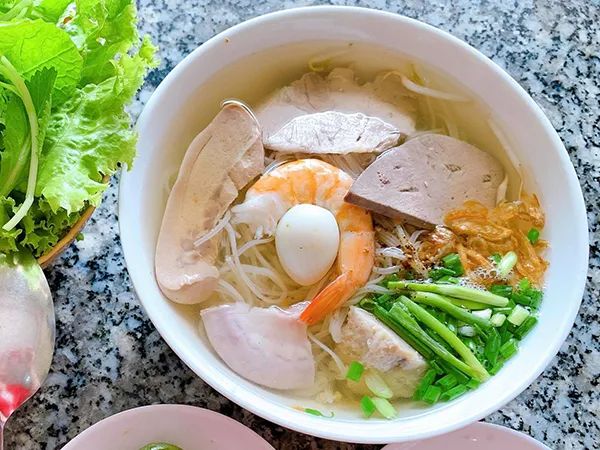 Hủ tiếu Nam Vang Cô Hai - Góc ảnh chân thực đầy màu sắc