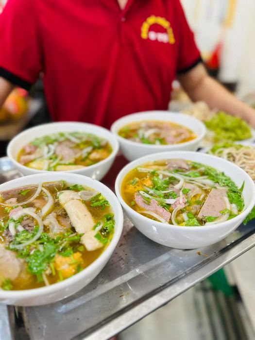 Hình ảnh không gian ấm cúng tại Bún Bò Gốc Huế O Tú