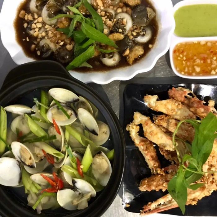 Bộ sưu tập ốc ngon đầy mê hoặc tại Ốc Khang (Ảnh 3)