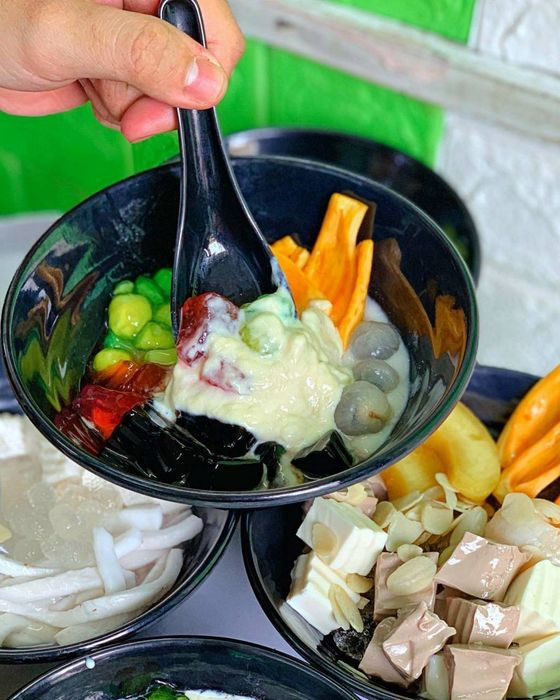 Những tô chè thơm ngon đậm chất Huế