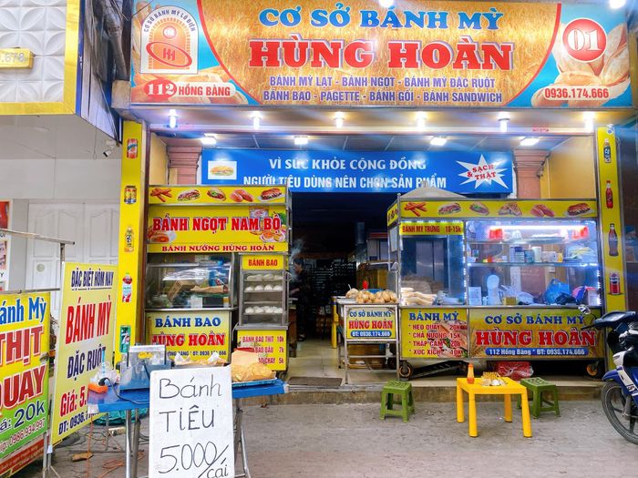 Bánh Mỳ Hùng Hoàn - Khoảnh khắc vàng thơm ngon