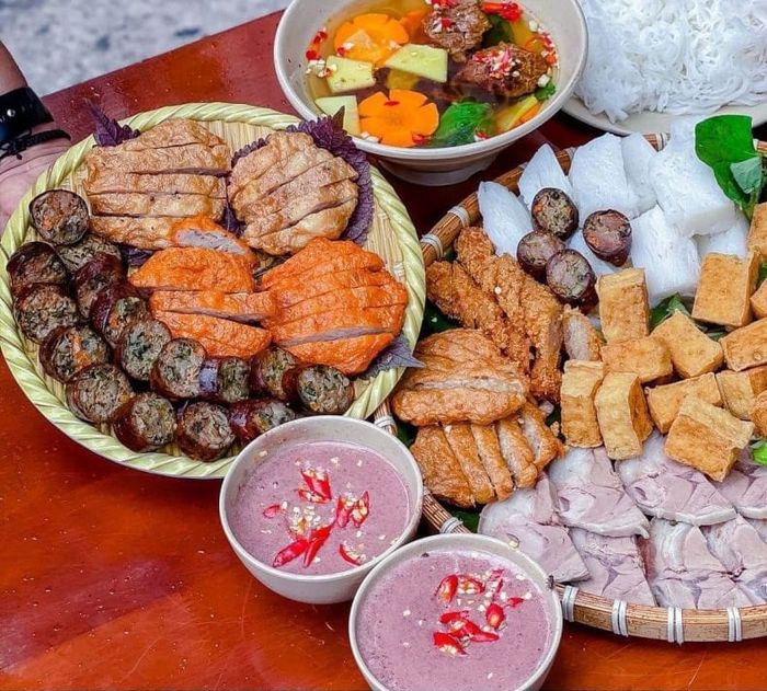 Bún Đậu Mắm Tôm Mẹ Tôi - Hương vị ấm áp như tình mẹ