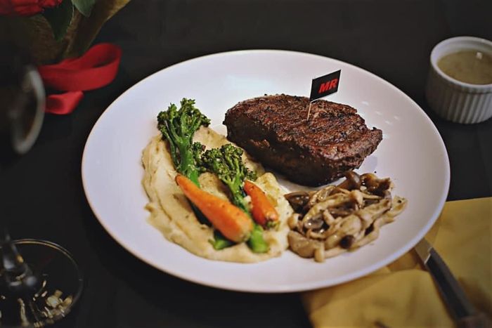 Món ăn đa dạng và hấp dẫn tại La Rosa Bistro