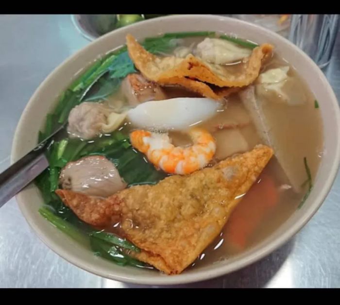 Không gian ấm cúng và món mỳ vằn thắn hấp dẫn tại Duy Anh
