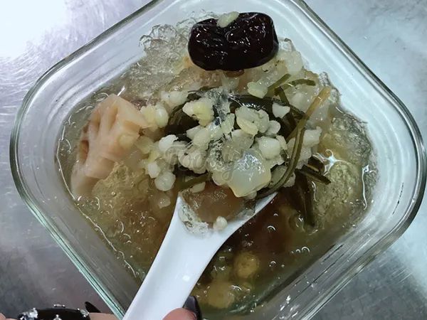 A-Men 2 - Chè sâm bổ lượng thanh mát ảnh góc quán