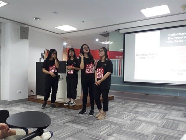 Mỗi năm học sẽ bao gồm hai học kỳ chính và một học kỳ phụ (học kỳ hè).
