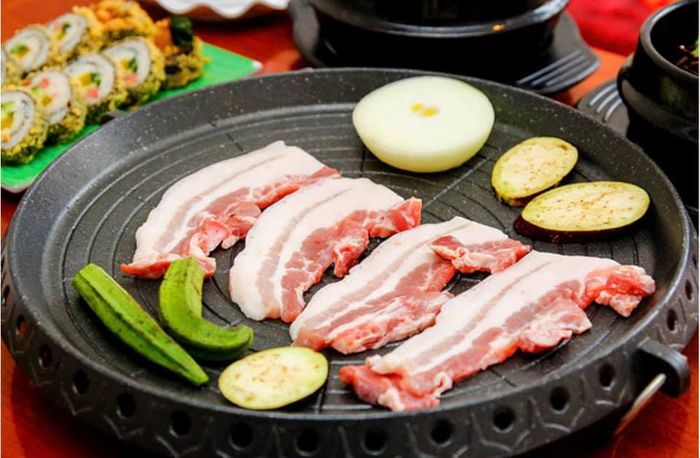 Không gian ấm cúng tại Le Seoul by SikGaek