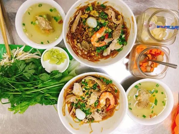 Hủ tiếu Nam Vang Cô Hai - Tô hủ tiếu vàng ươm hấp dẫn