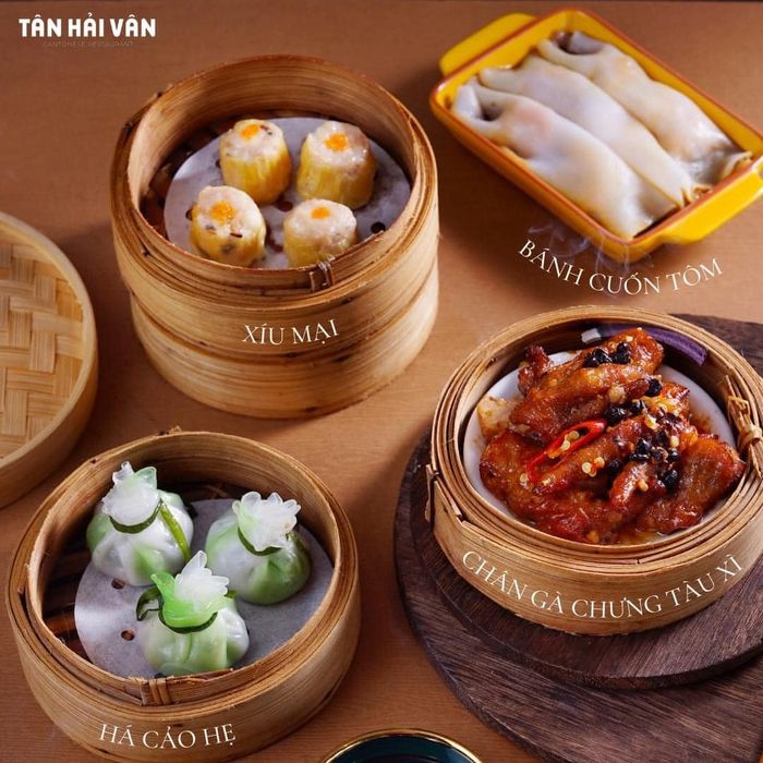 Không gian sang trọng tại nhà hàng Tân Hải Vân
