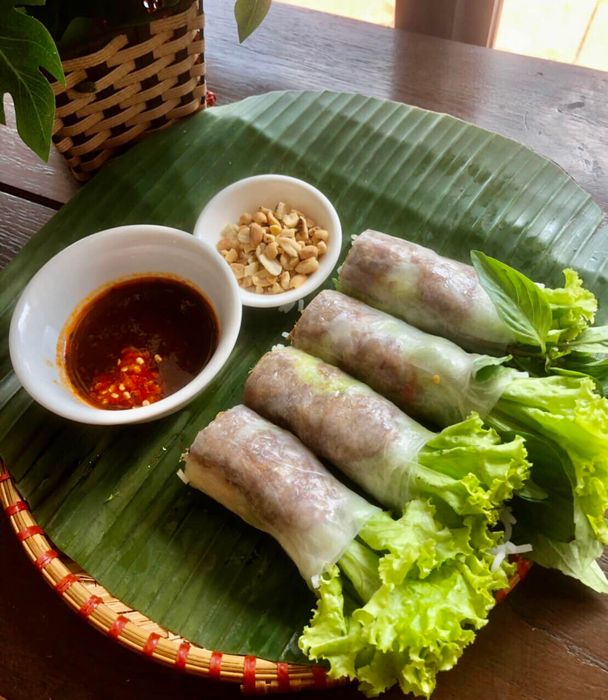 Nồi lẩu nấm chay thơm ngon bốc khói tại An Nhiên