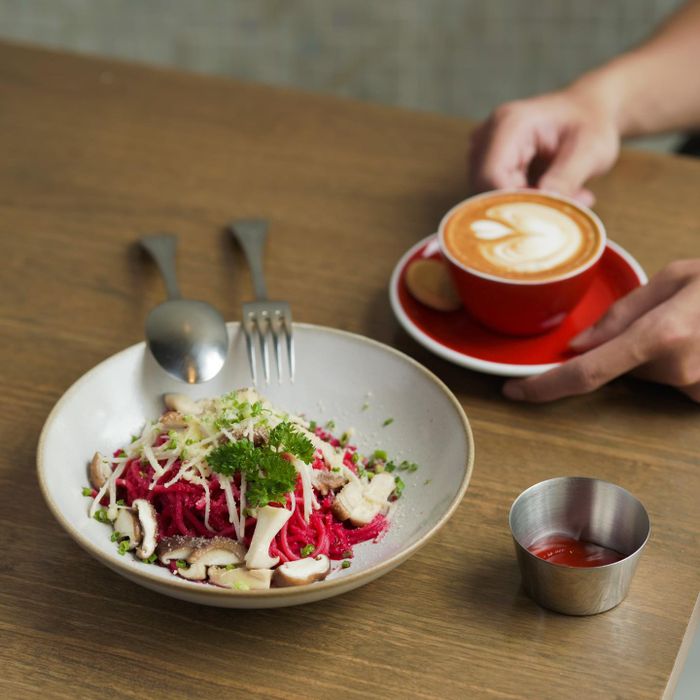 Bữa sáng nhẹ nhàng tại A'dor Café