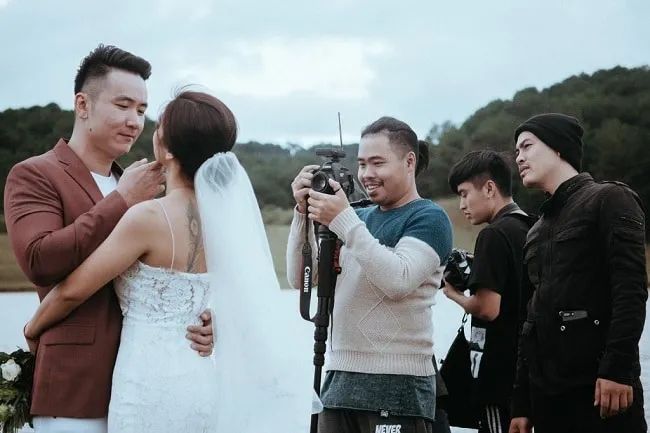 Dragon Film là một trong những trung tâm đào tạo nhiếp ảnh và quay phim hàng đầu tại TP.HCM, lọt vào top 10 các trung tâm uy tín nhất.
