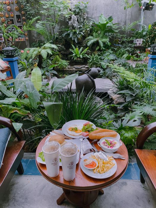 Món ăn hấp dẫn tại nhà hàng - Ảnh 3