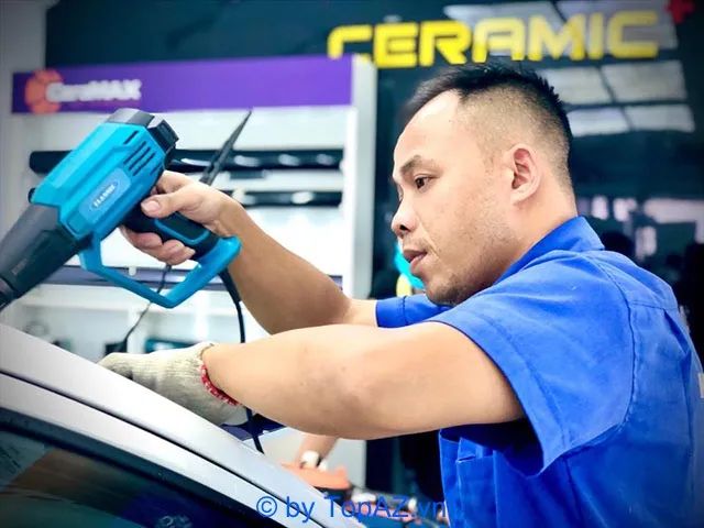 Địa chỉ cung cấp phim cách nhiệt ô tô cao cấp với giá thành hợp lý tại Đà Nẵng