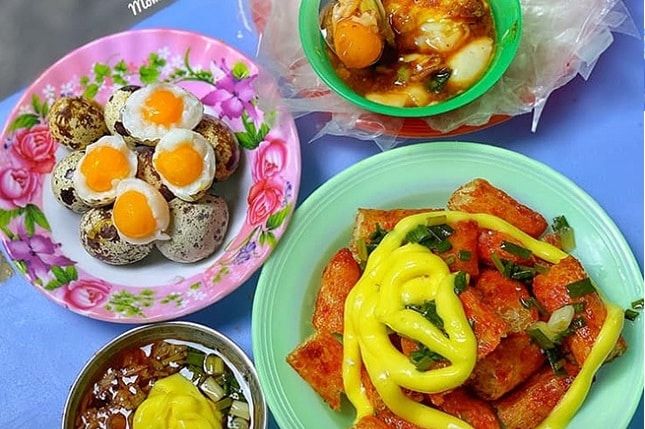 Bánh tráng chấm trứng lòng đào - Giao hưởng vị giác đầy quyến rũ