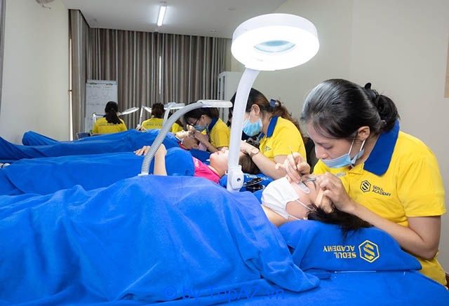 địa chỉ dạy nghề nối mi tại Hà Nội