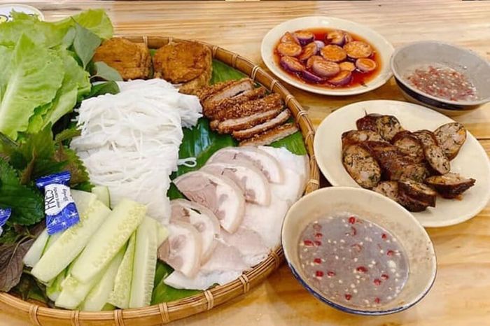Danh sách các quán bún đậu mắm tôm giá cả phải chăng nhất tại Hóc Môn