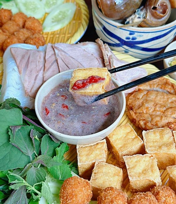 Những địa chỉ bún đậu mắm tôm nổi tiếng nhất Quận 8 với giá cả bình dân