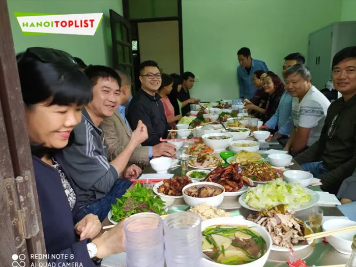 nau-co-tai-nha-ha-noi-Mytour