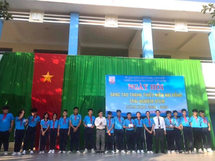 Các hoạt động thể chất và nghệ thuật phát triển toàn diện tại THCS Văn Lương