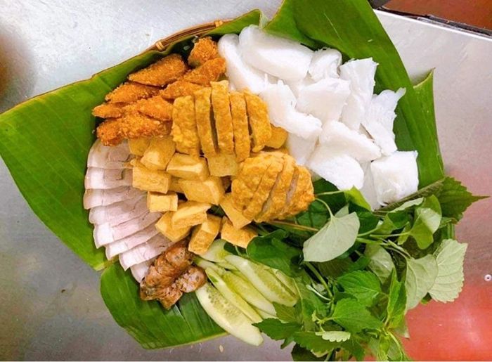 Bún đậu mắm tôm 823 - Nét tinh hoa ẩm thực Hà Thành giữa lòng Sài Gòn
