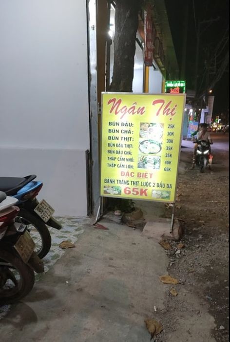 Bún đậu mắm tôm Ngân Thị: Sự kết hợp tuyệt vời giữa hương vị truyền thống và không gian đẳng cấp