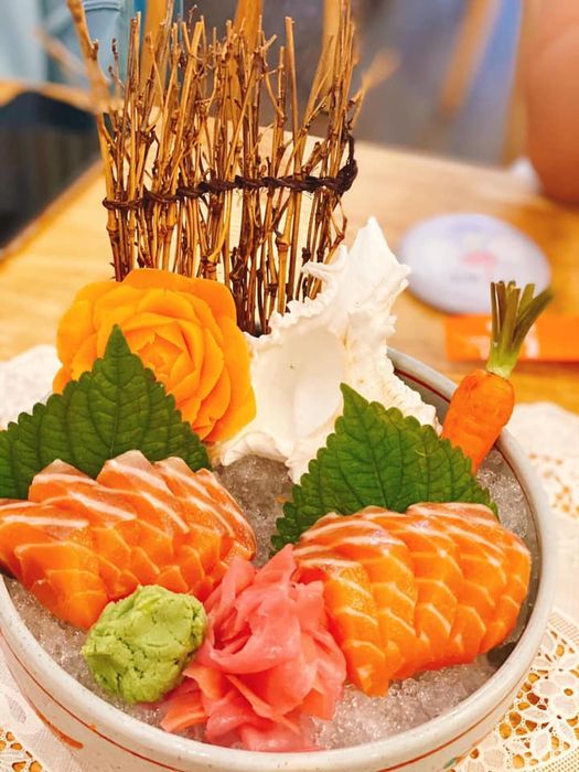 Không gian ấm cúng mang đậm phong cách Nhật tại Sushi Bụi