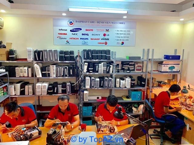 Dịch vụ sửa chữa máy chiếu chất lượng tại TPHCM