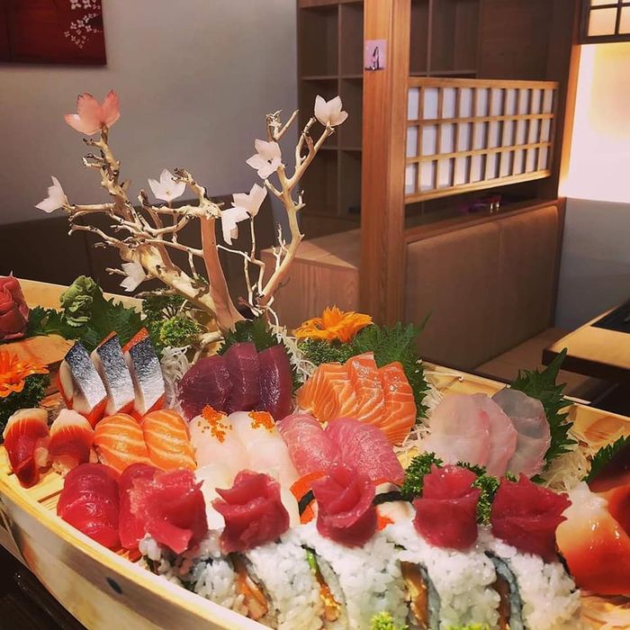 Không gian ấm cúng phong cách Nhật tại Sushi Tokyo