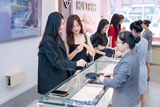 Địa chỉ vàng cho những ai tìm kiếm trang sức đá quý uy tín tại Hà Nội